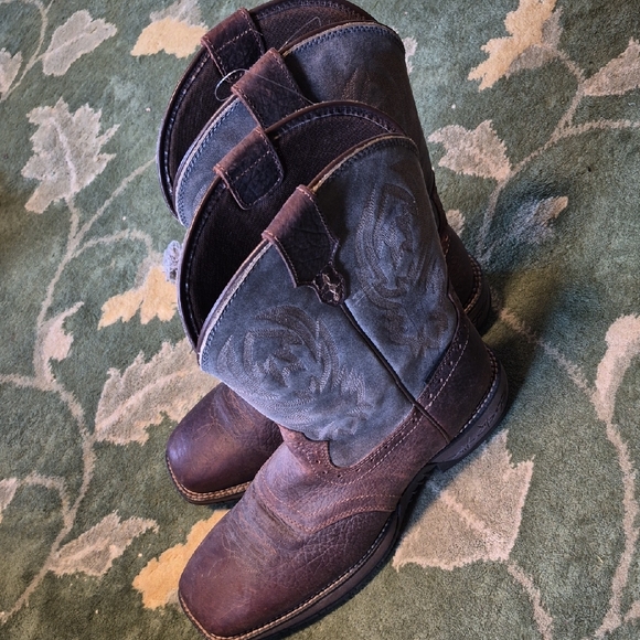 Men's Western Leather Boots in Dark Brown - Picture 2 of 16